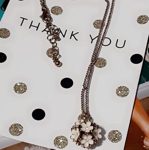Unique flower designed necklace☆